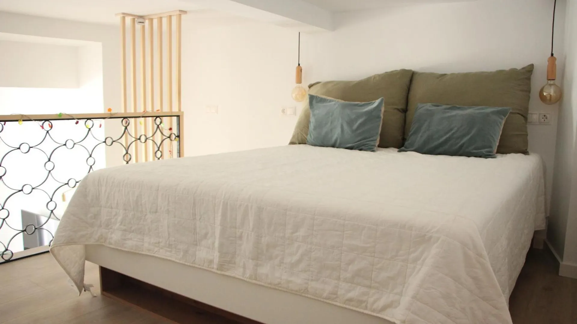 Apartment La Casa El Molinillo - Maison D'Hotes Malaga